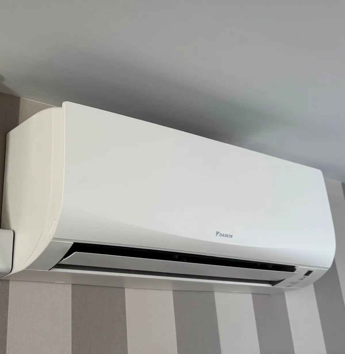 Climatisation murale Daikin posée par Mamady